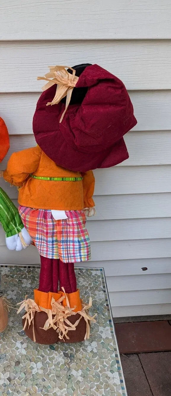 Disney Minni Mouse Fall Porch Decoration door greeter scarecrow
